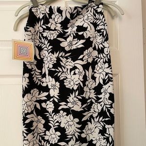 Lularoe black and white floral Cassie